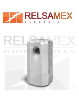 Aislador retenida 3R piña VALMAC porcelana cilíndrico dos perforaciones ranuras transversales cable tensor retenida poste distribución aérea